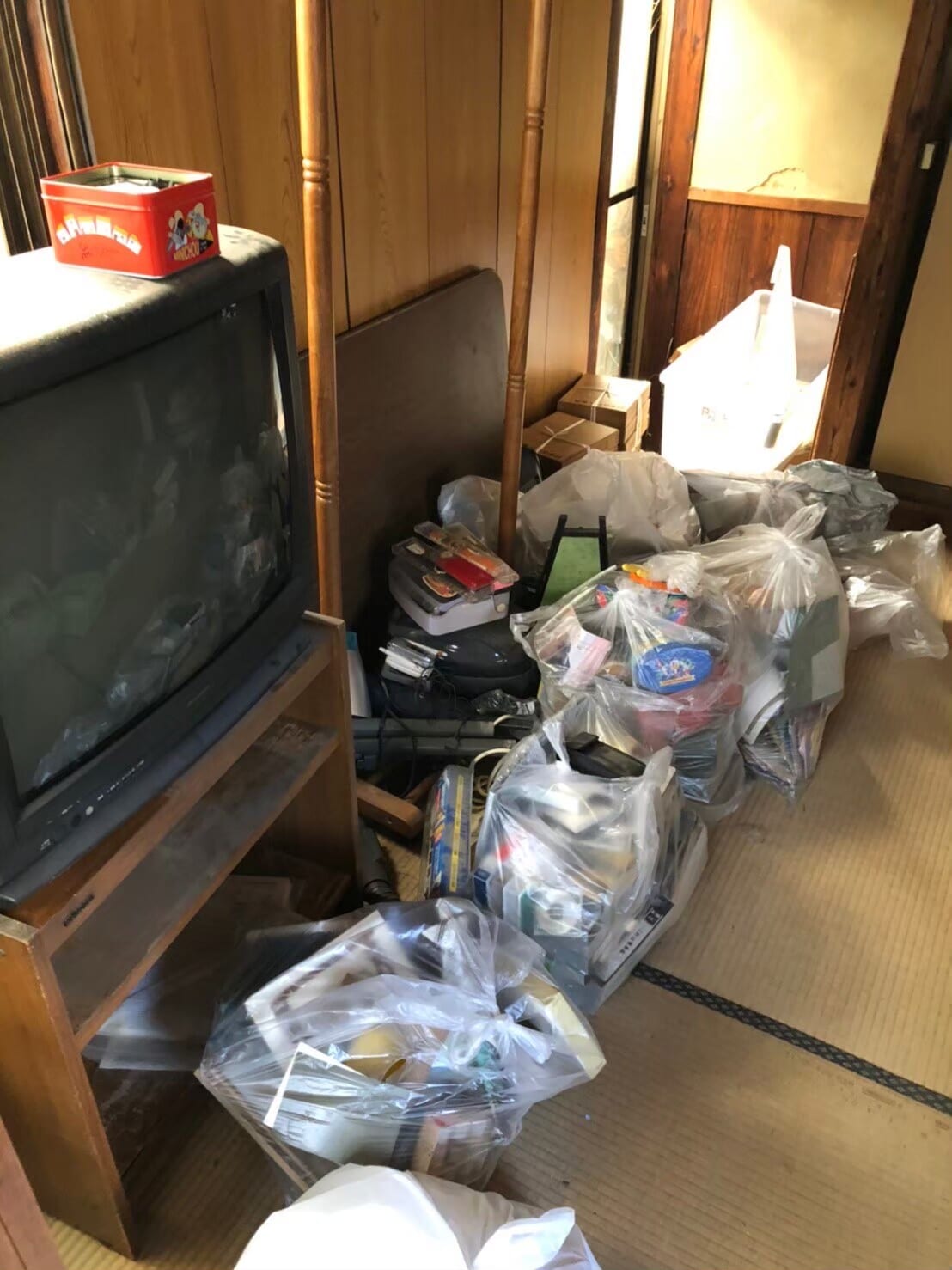 ゴミ屋敷 before