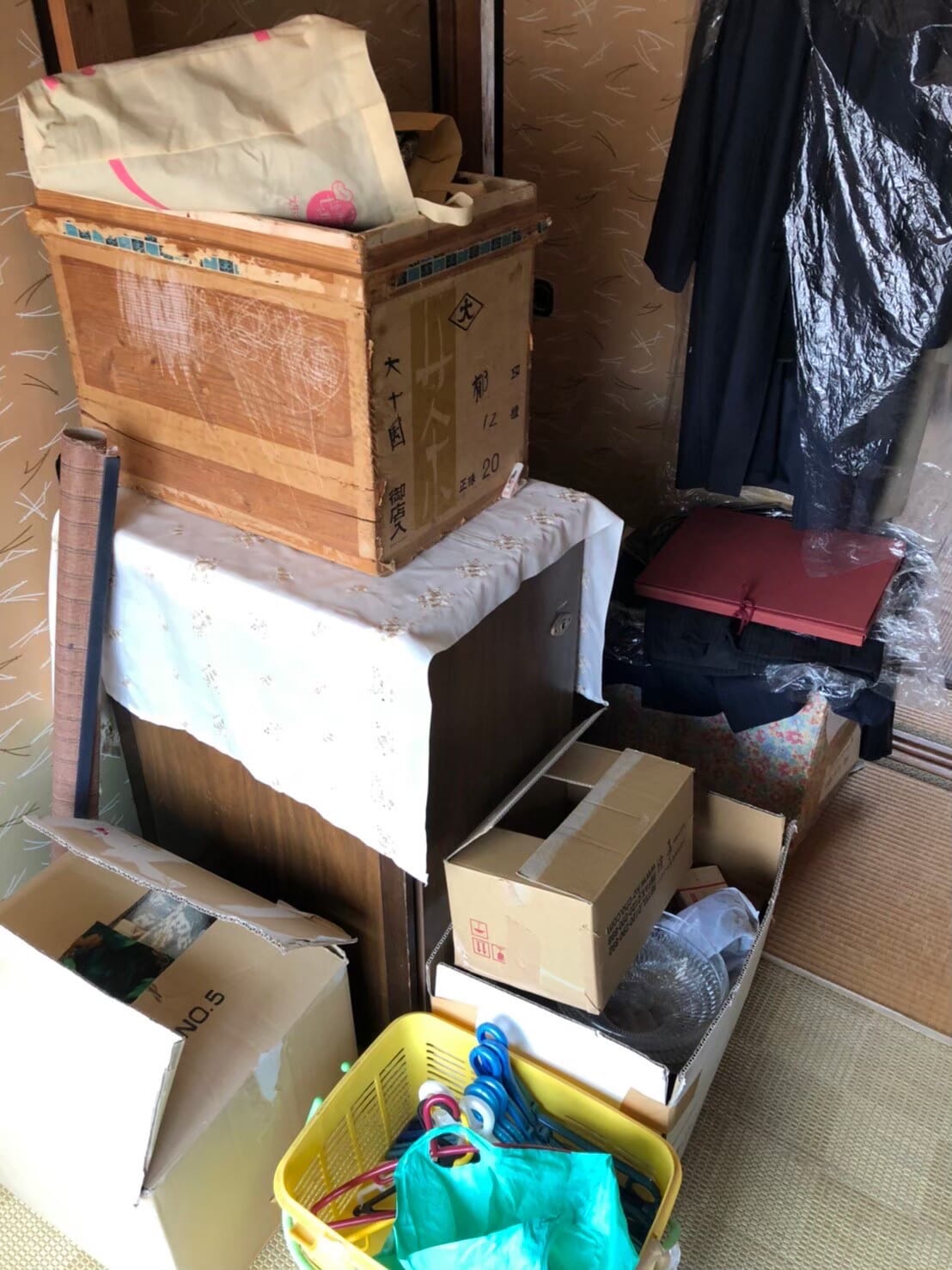 ゴミ屋敷・汚部屋 before