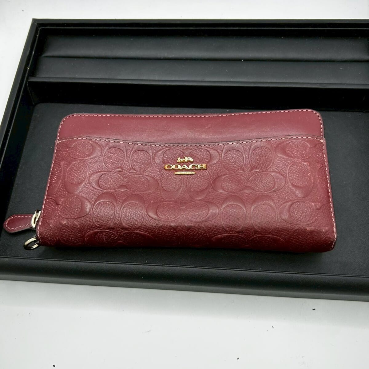 COACH ワインレッド 長財布 の買取